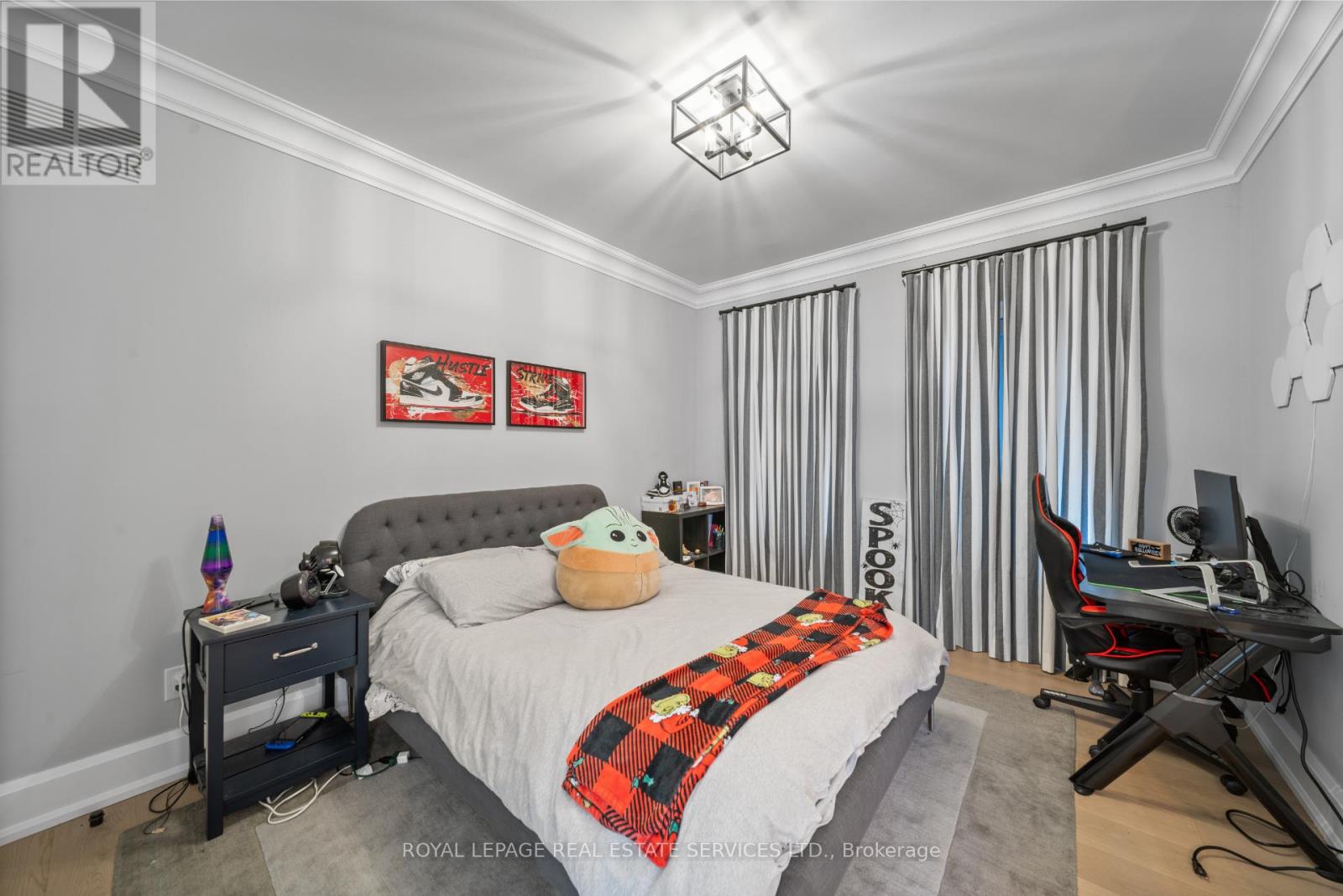 8 Graywood Drive, Toronto, Ontario  M9A 1P6 - Photo 28 - W12485635