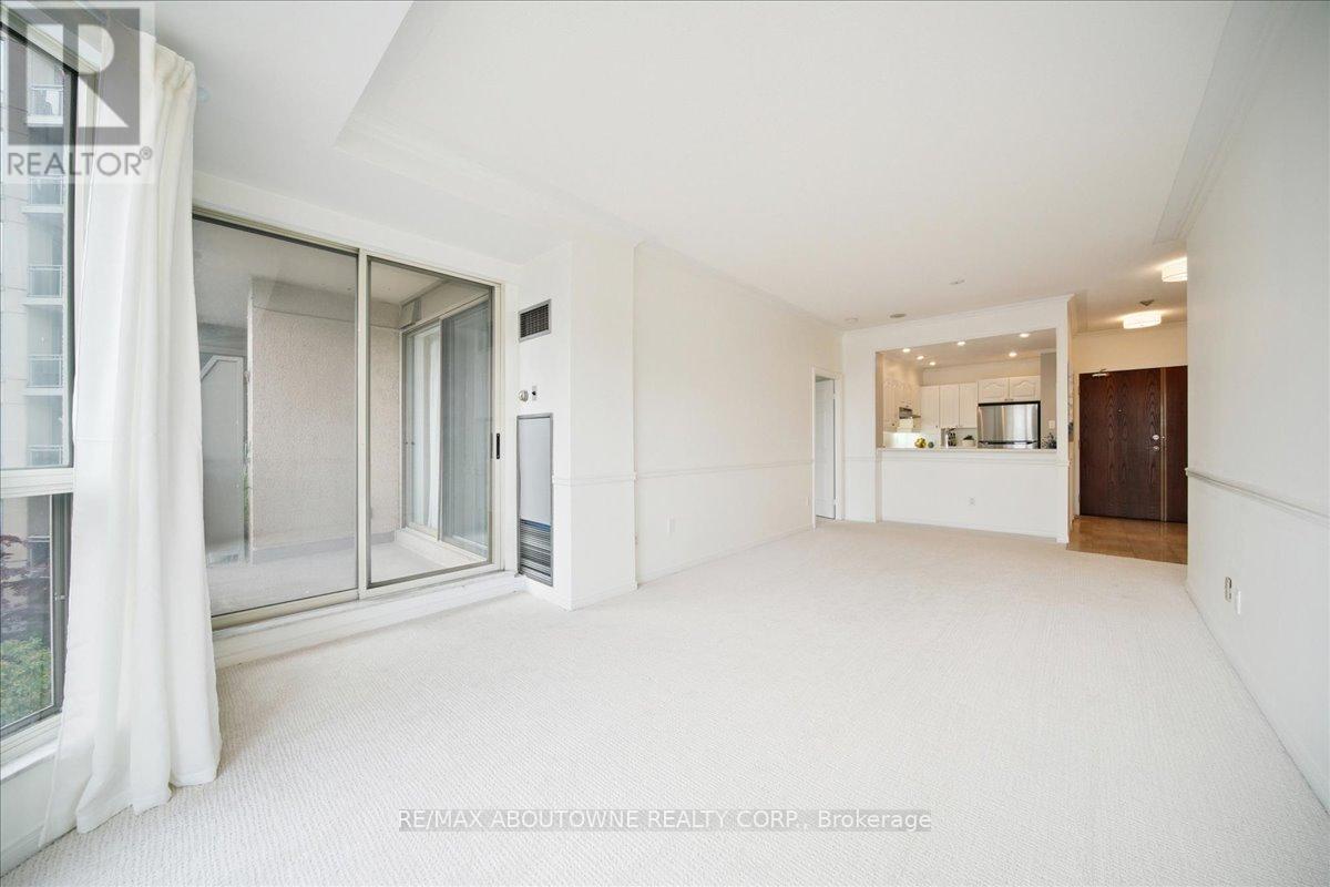 314 - 2511 Lakeshore Road W, Oakville, Ontario  L6L 6L9 - Photo 15 - W12485643
