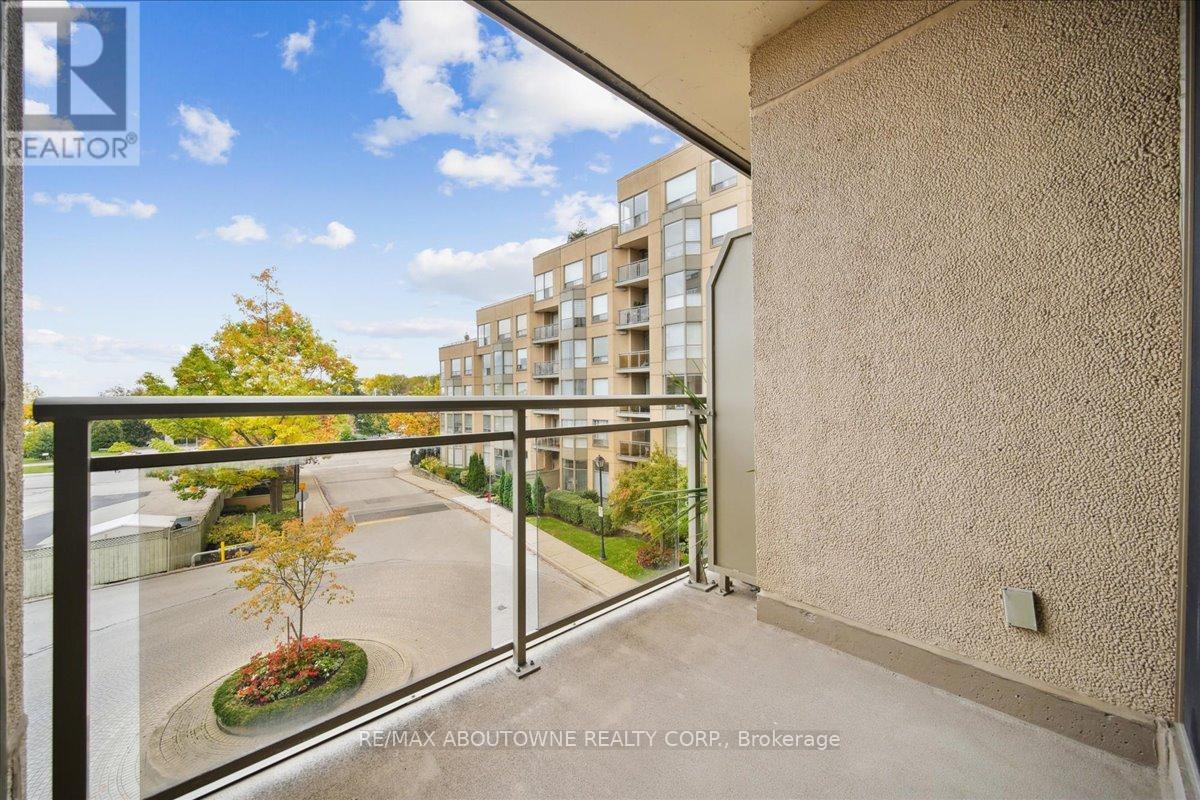 314 - 2511 Lakeshore Road W, Oakville, Ontario  L6L 6L9 - Photo 26 - W12485643