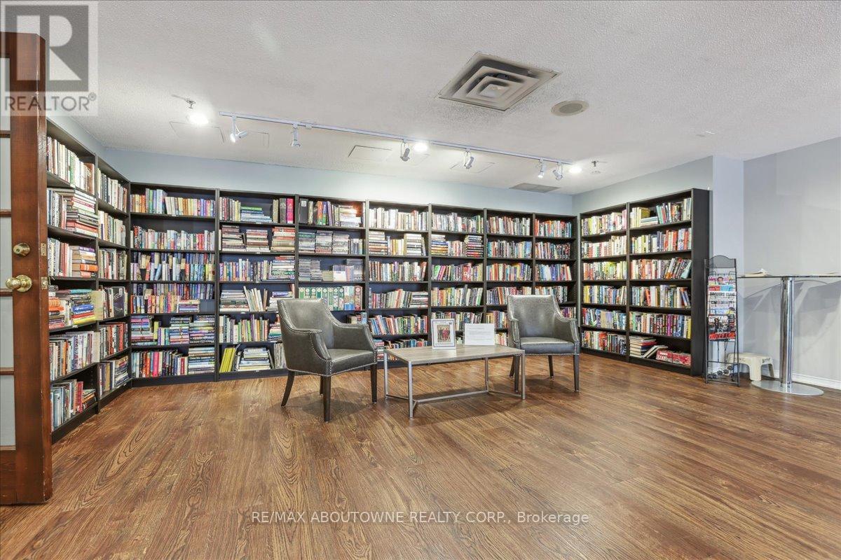 314 - 2511 Lakeshore Road W, Oakville, Ontario  L6L 6L9 - Photo 29 - W12485643