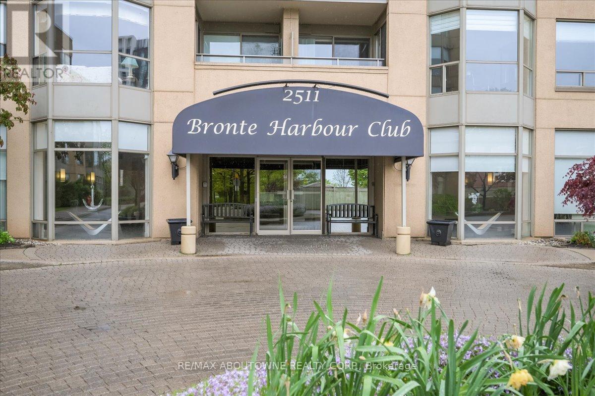 314 - 2511 Lakeshore Road W, Oakville, Ontario  L6L 6L9 - Photo 3 - W12485643