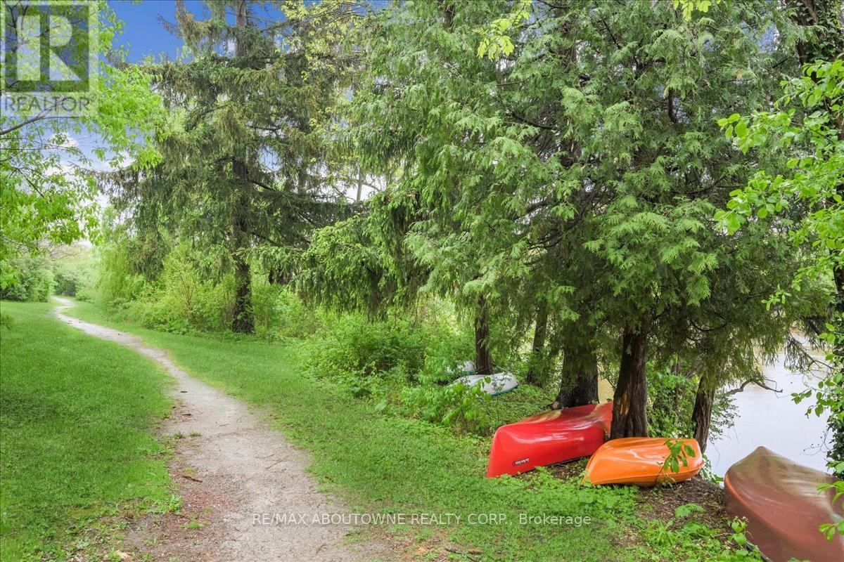 314 - 2511 Lakeshore Road W, Oakville, Ontario  L6L 6L9 - Photo 38 - W12485643