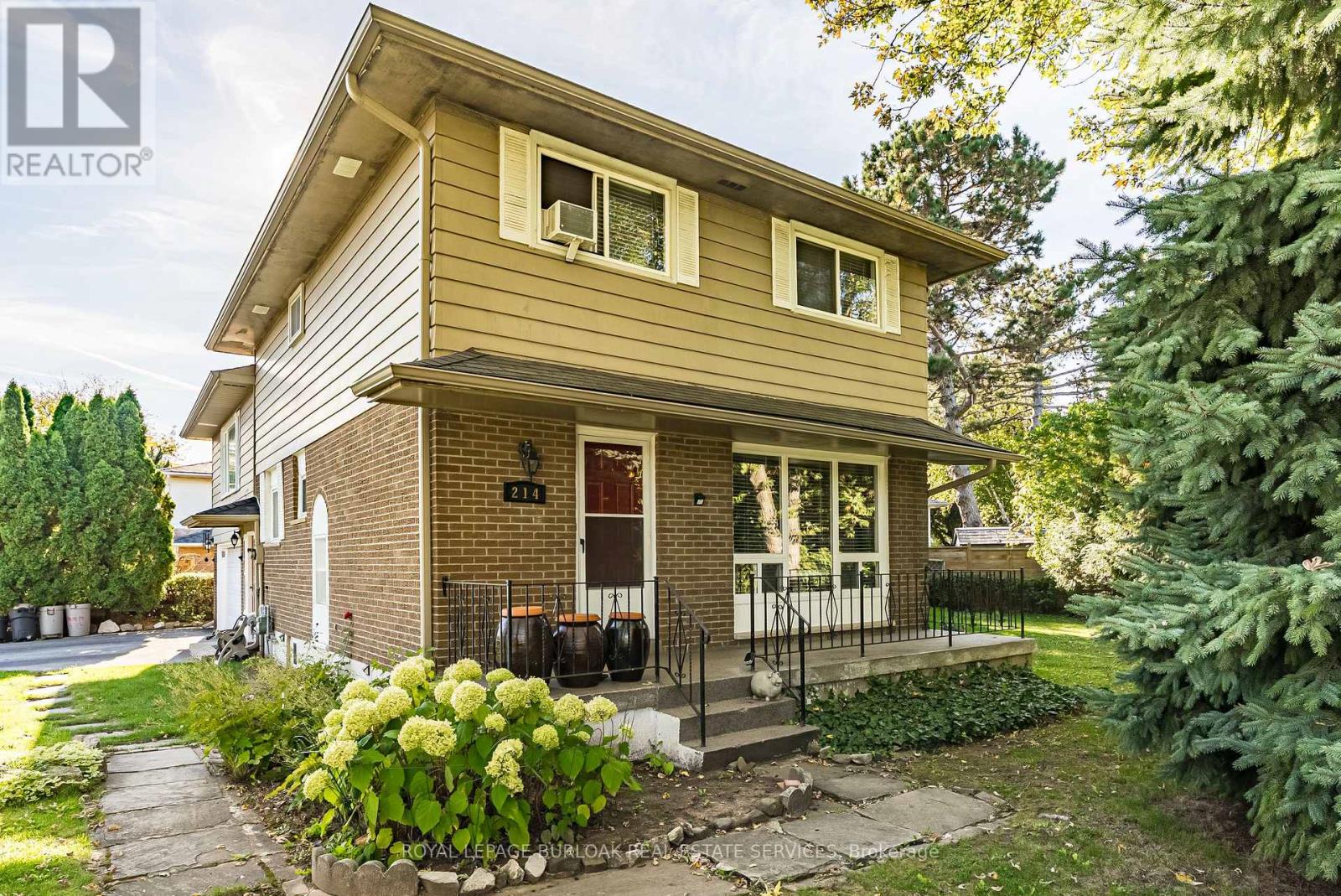 214 VANCE DRIVE, Oakville, Ontario