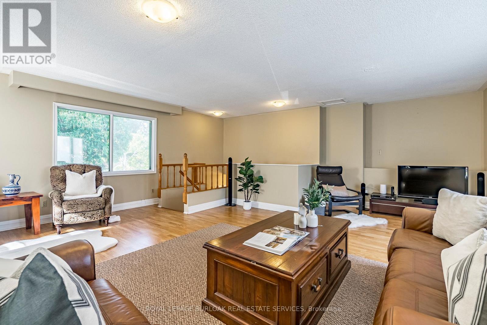 214 Vance Drive, Oakville, Ontario  L6L 3L1 - Photo 26 - W12485656