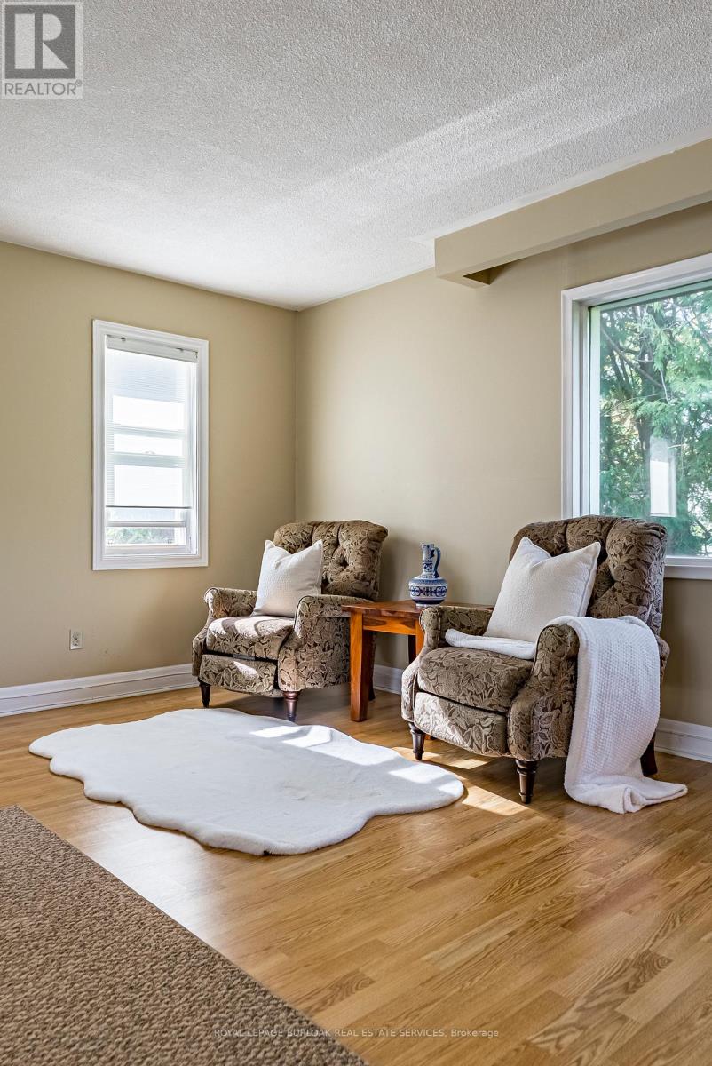 214 Vance Drive, Oakville, Ontario  L6L 3L1 - Photo 28 - W12485656