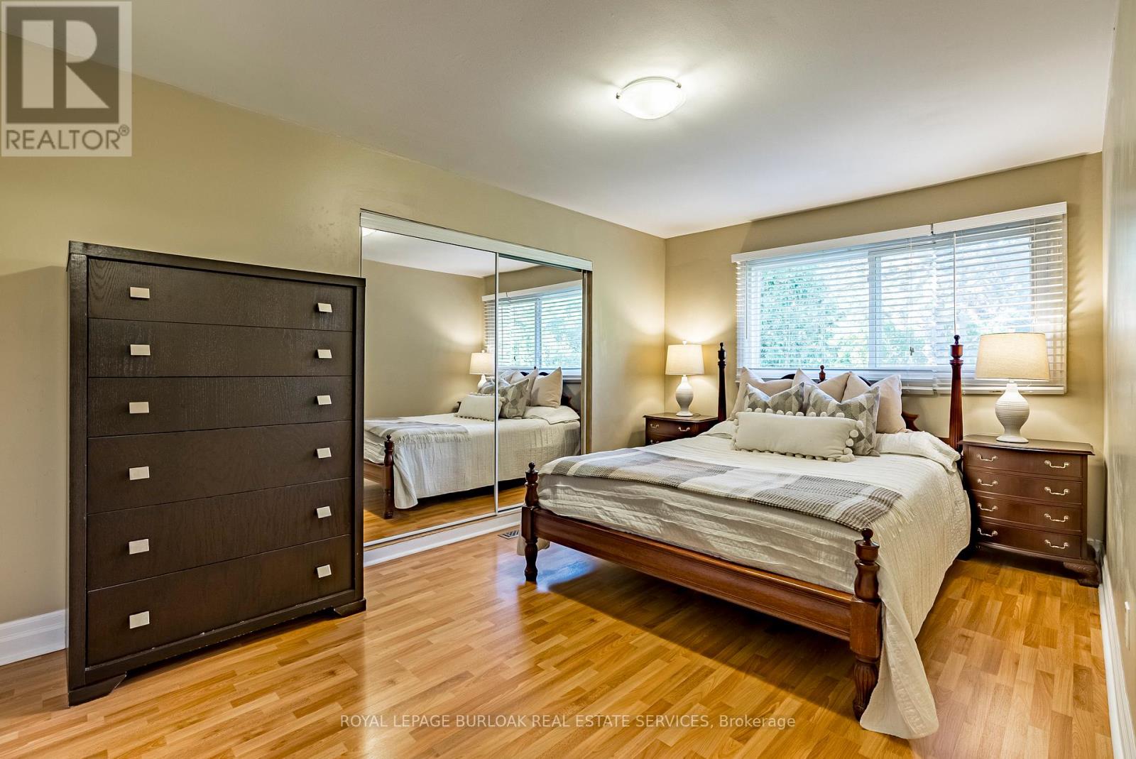 214 Vance Drive, Oakville, Ontario  L6L 3L1 - Photo 32 - W12485656