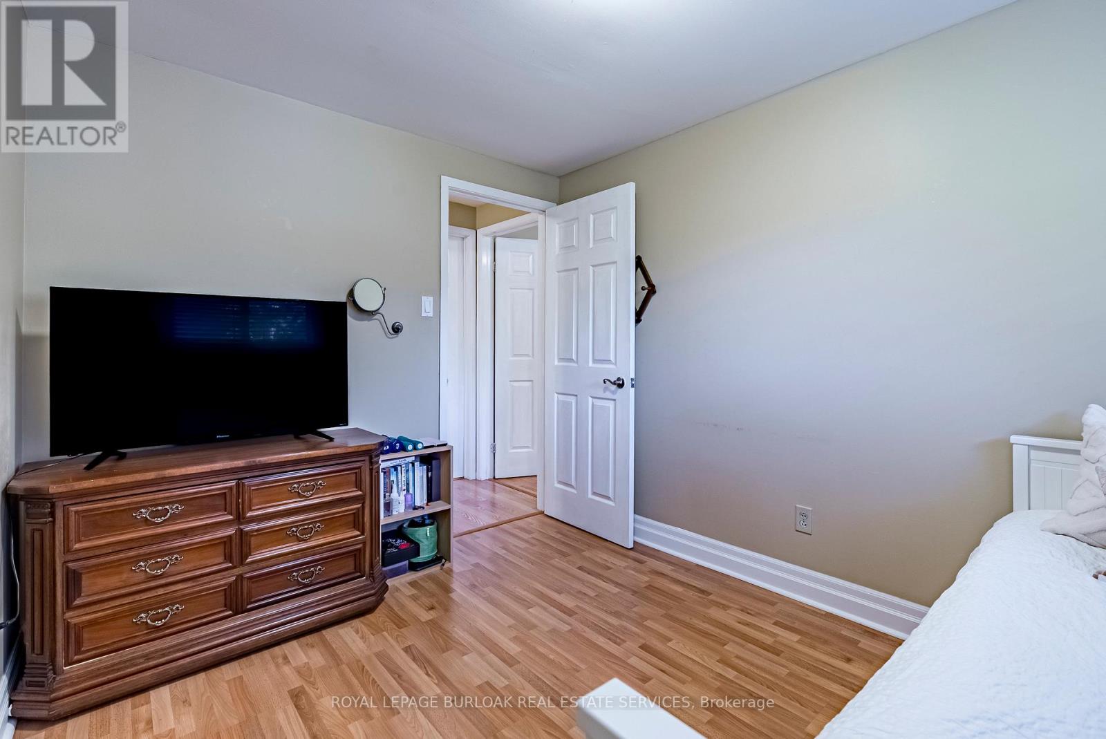 214 Vance Drive, Oakville, Ontario  L6L 3L1 - Photo 36 - W12485656