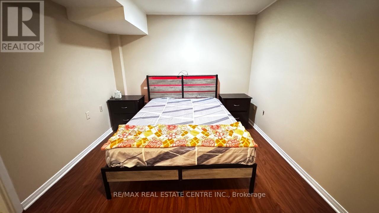 45 Wexford Road, Brampton, Ontario  L6Z 2W4 - Photo 15 - W12485664