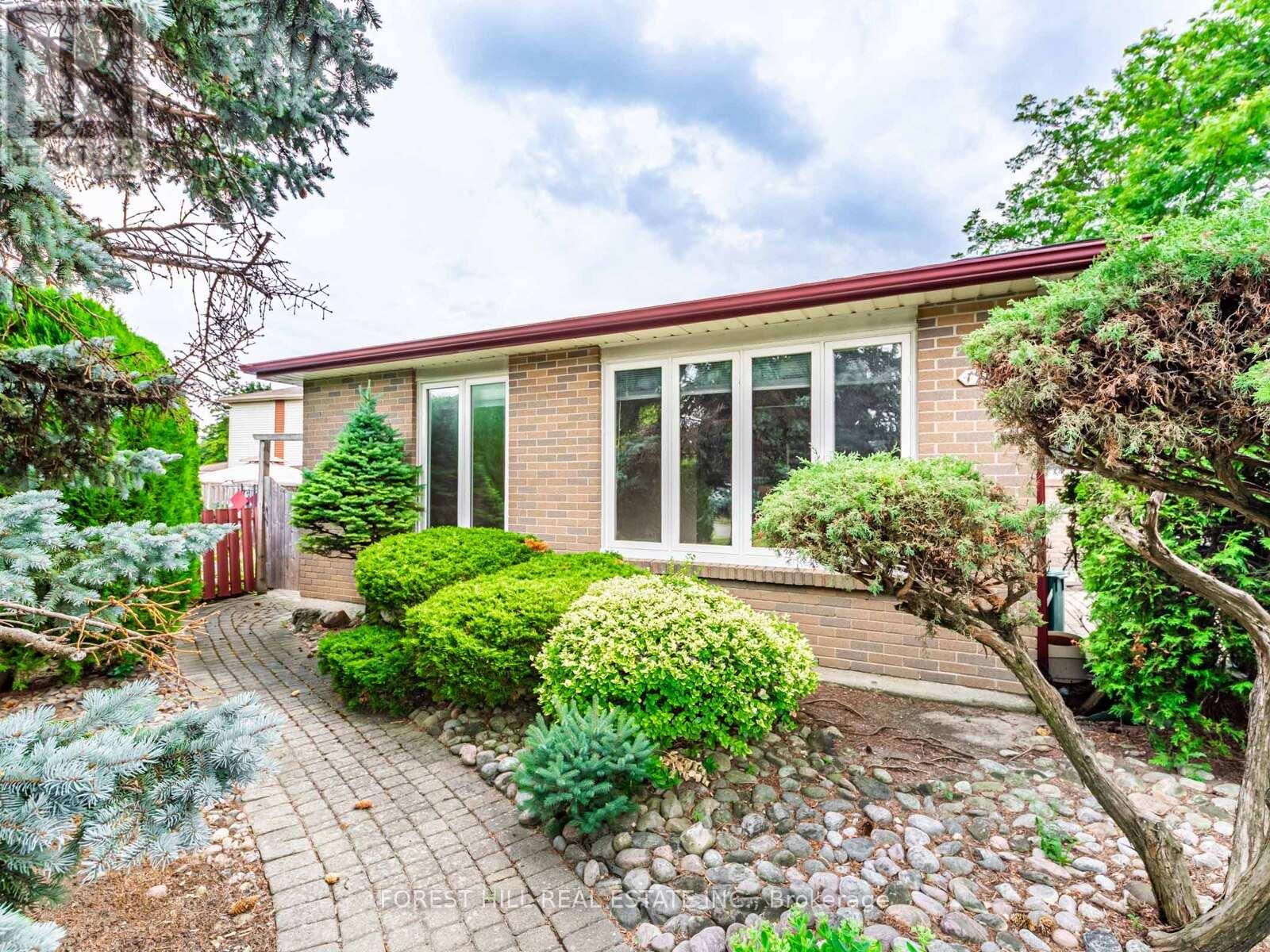 19 DRAYTON CRESCENT, Brampton, Ontario