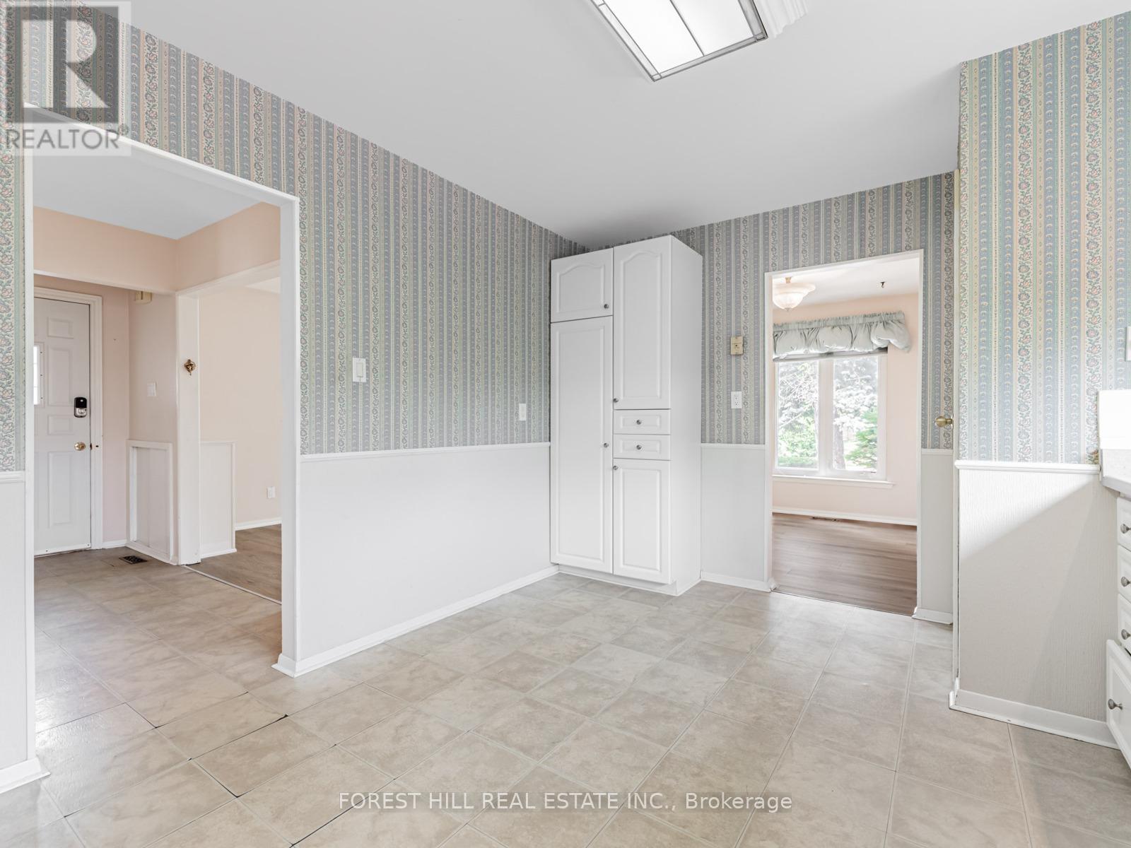 19 Drayton Crescent, Brampton, Ontario  L6T 3G6 - Photo 12 - W12485692