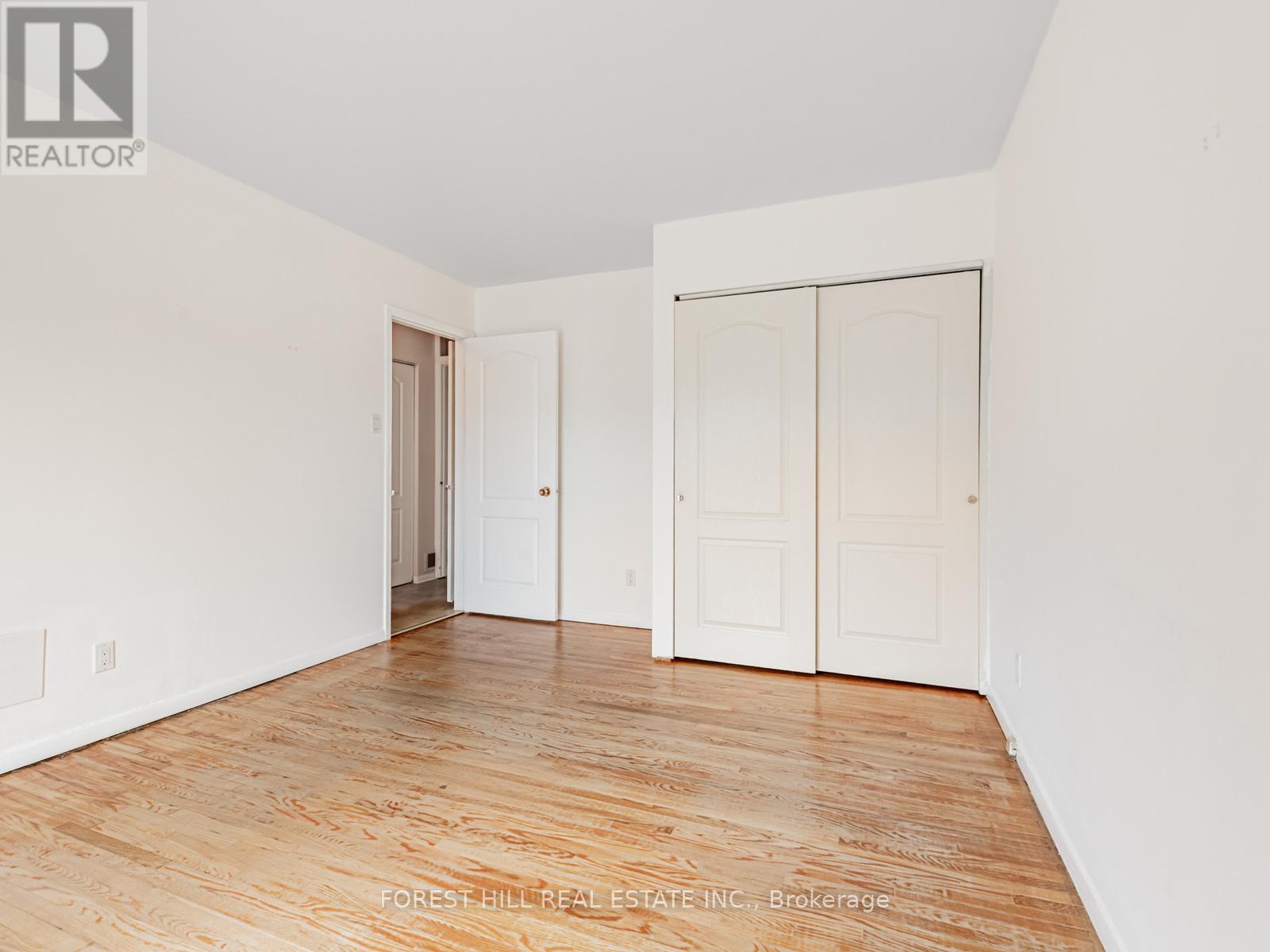 19 Drayton Crescent, Brampton, Ontario  L6T 3G6 - Photo 15 - W12485692