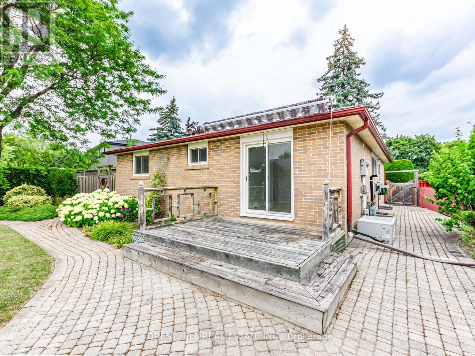 19 Drayton Crescent, Brampton, Ontario  L6T 3G6 - Photo 31 - W12485692