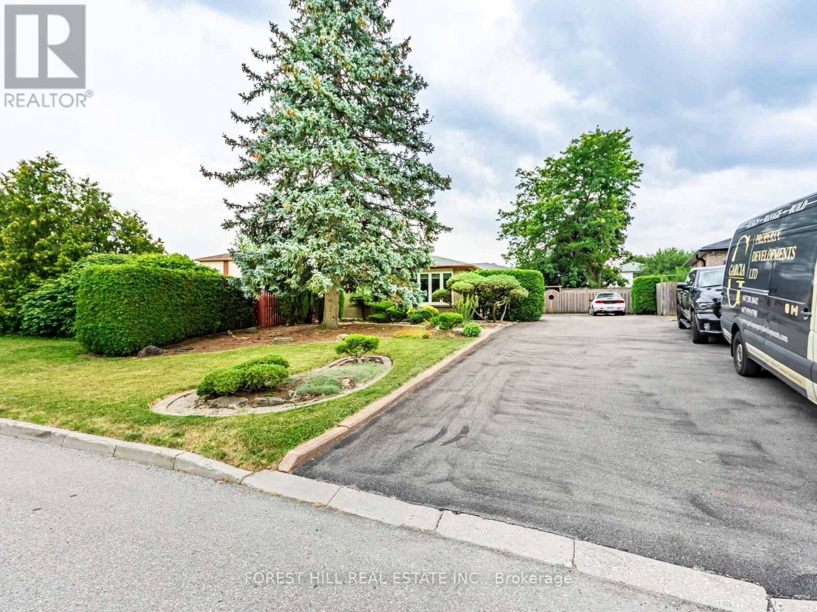 19 Drayton Crescent, Brampton, Ontario  L6T 3G6 - Photo 33 - W12485692