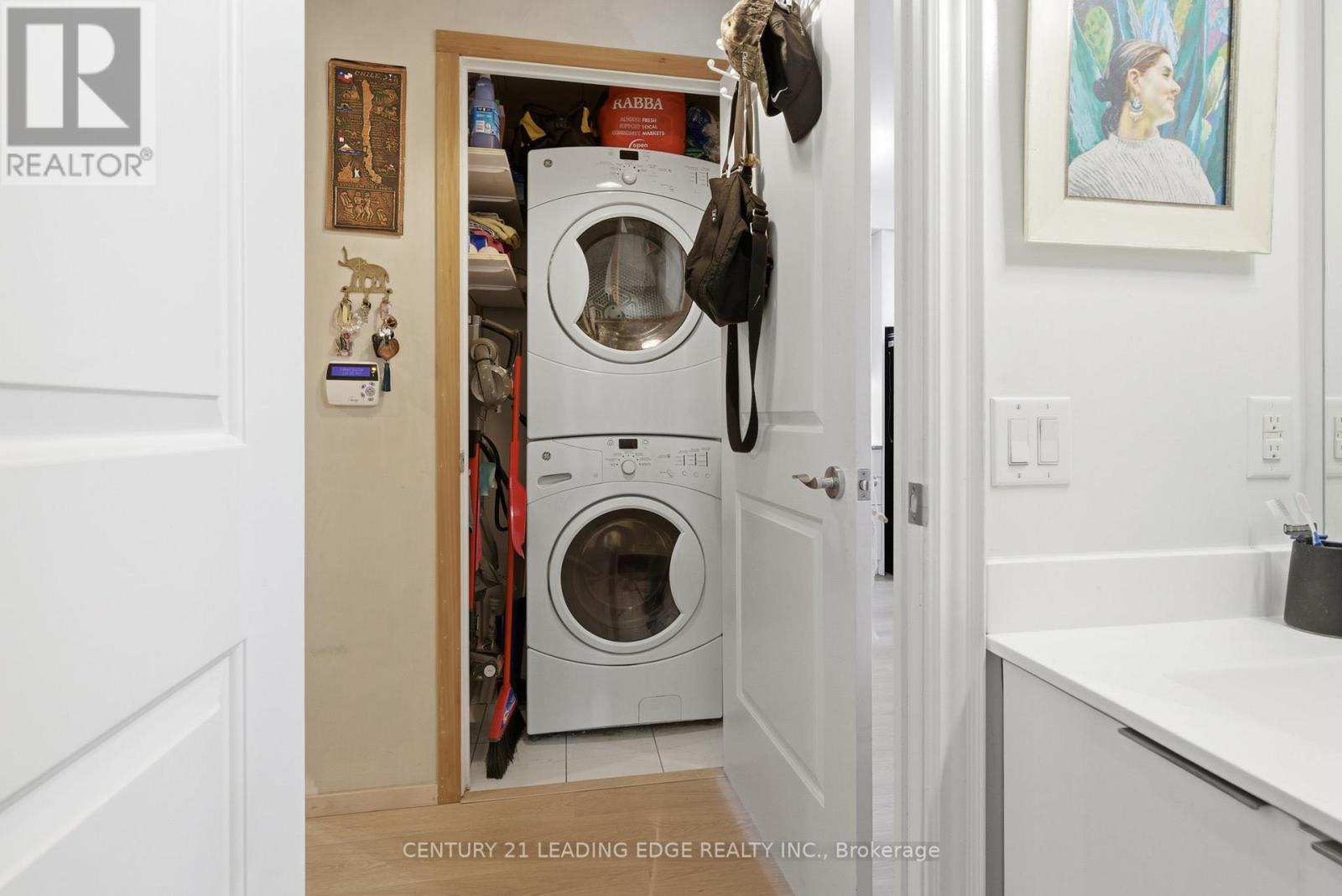 1201 - 16 Brookers Lane, Toronto, Ontario  M8V 0A5 - Photo 17 - W12485709