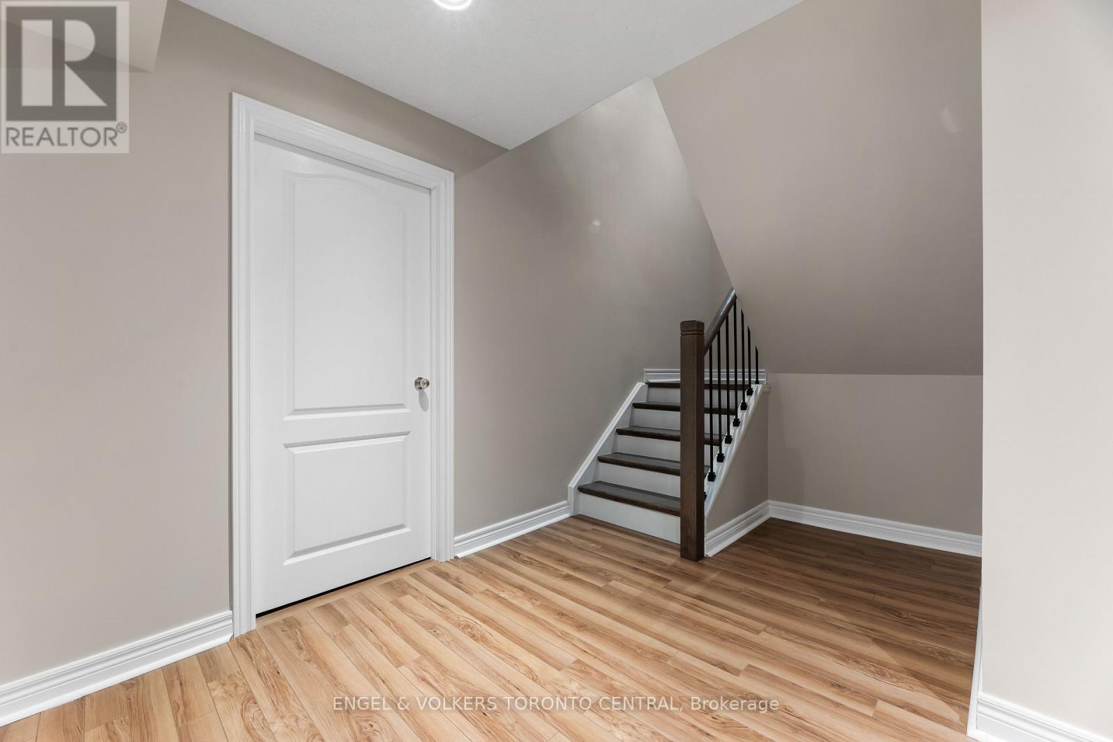 1510 Samuelson Circle, Mississauga (Meadowvale Village), Ontario  L5N 8A2 - Photo 34 - W12485711