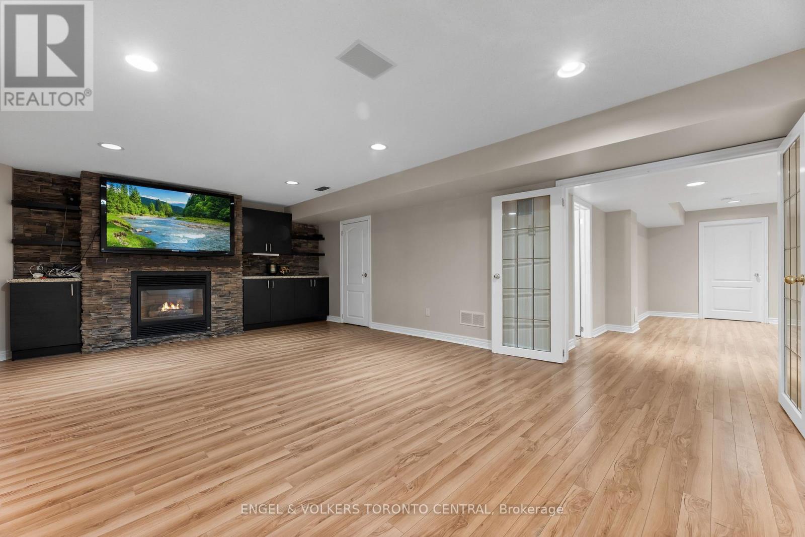 1510 Samuelson Circle, Mississauga (Meadowvale Village), Ontario  L5N 8A2 - Photo 38 - W12485711