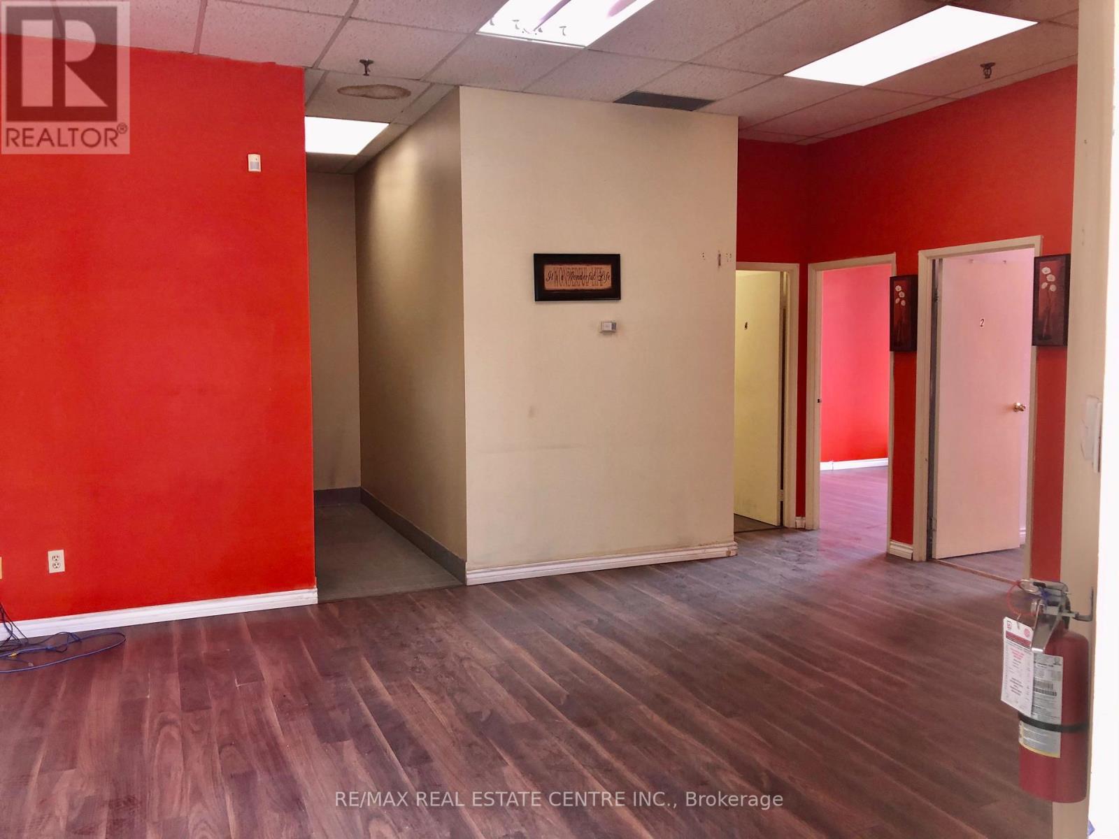 10 - 5775 Atlantic Drive, Mississauga, Ontario  L4W 4P3 - Photo 6 - W12485726