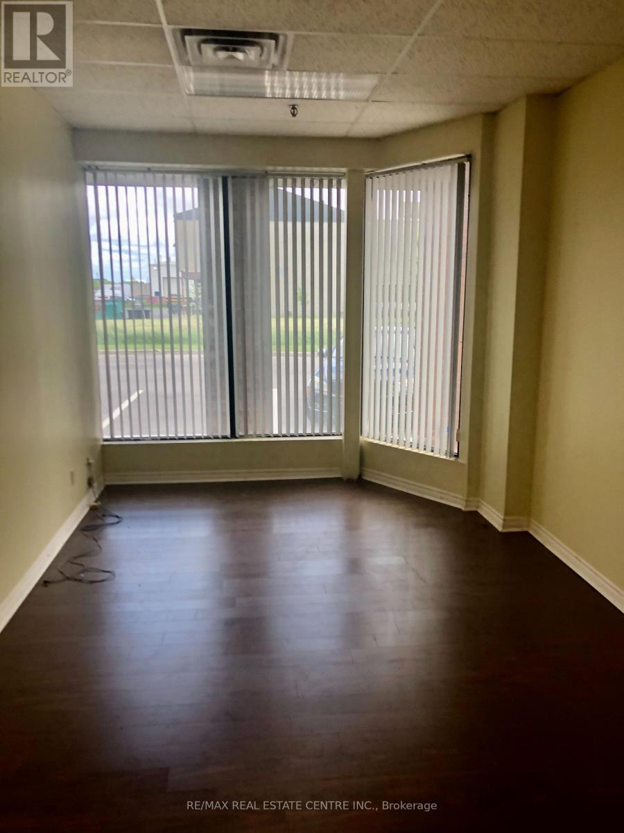 10 - 5775 Atlantic Drive, Mississauga, Ontario  L4W 4P3 - Photo 8 - W12485726