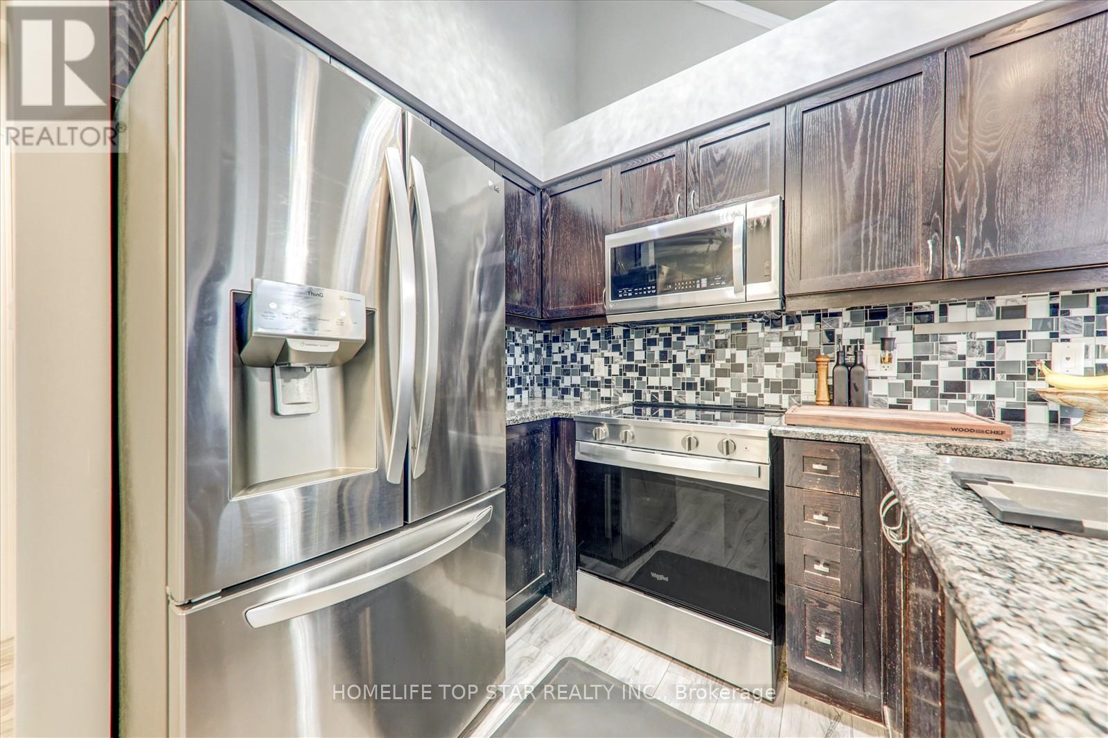 6 - 710 Neighbourhood Circle, Mississauga, Ontario  L5B 0B4 - Photo 16 - W12485730