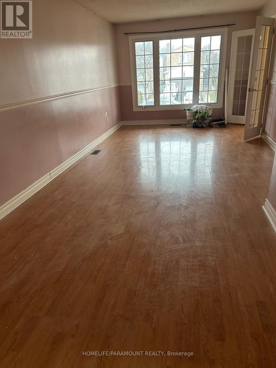 Front Unit - 151 Morton Way, Brampton, Ontario  L6Y 2P7 - Photo 8 - W12485732