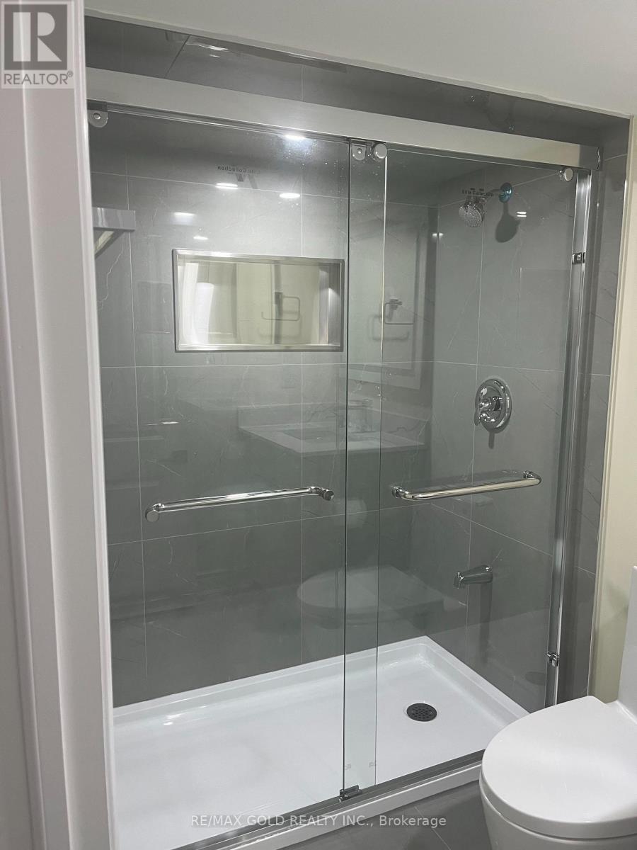 28 Clearjoy Street, Brampton, Ontario  L6V 4N7 - Photo 10 - W12485749