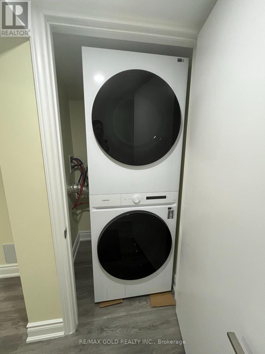 28 Clearjoy Street, Brampton, Ontario  L6V 4N7 - Photo 11 - W12485749