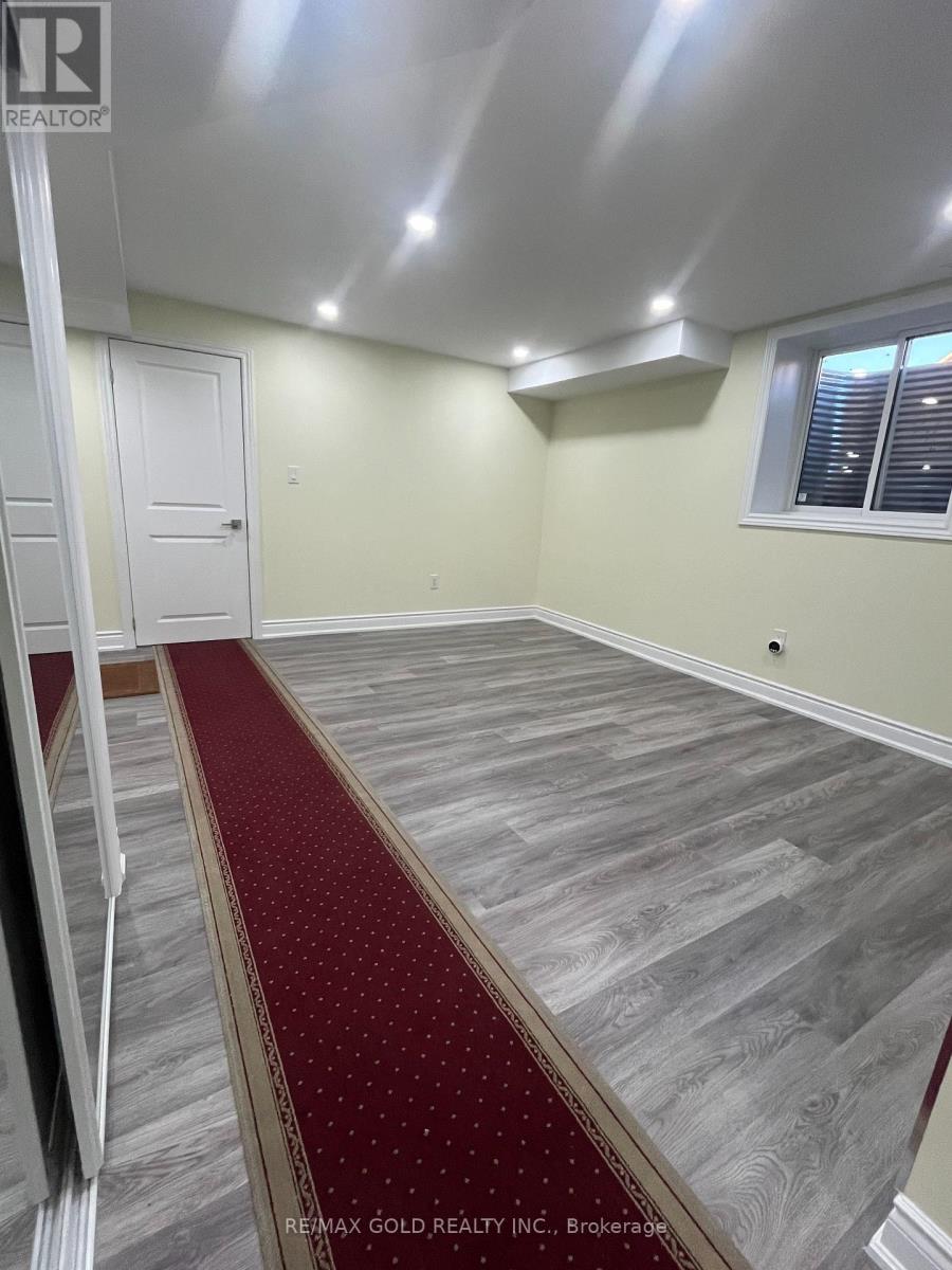 28 Clearjoy Street, Brampton, Ontario  L6V 4N7 - Photo 4 - W12485749