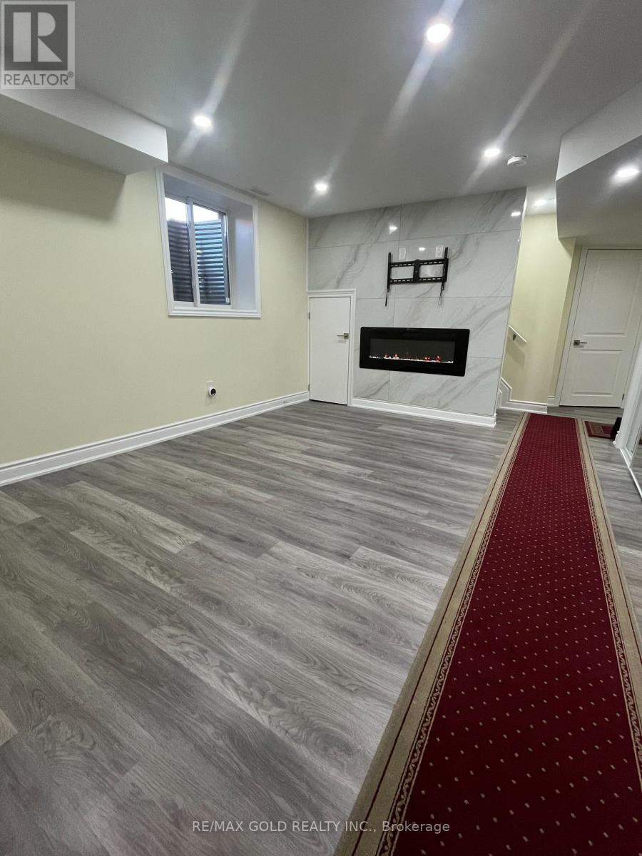 28 Clearjoy Street, Brampton, Ontario  L6V 4N7 - Photo 5 - W12485749