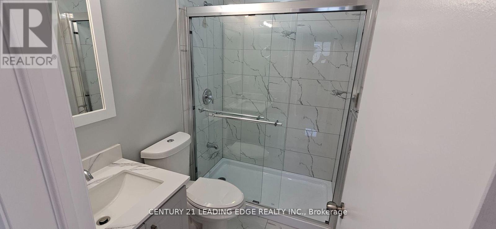 Upper - 39 Mallard Crescent, Brampton, Ontario  L6S 2T7 - Photo 1 - W12485784