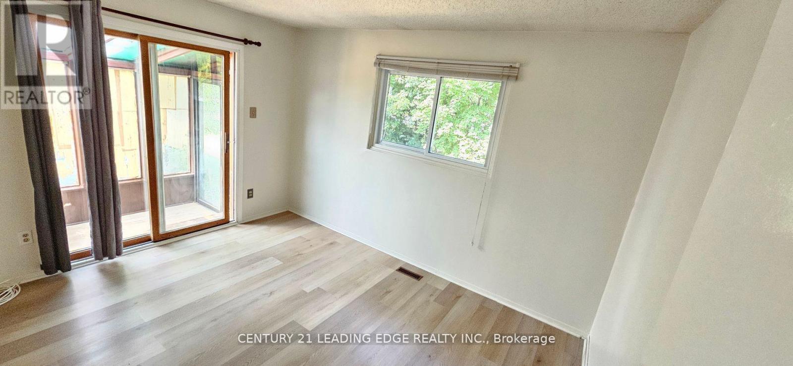 Upper - 39 Mallard Crescent, Brampton, Ontario  L6S 2T7 - Photo 13 - W12485784