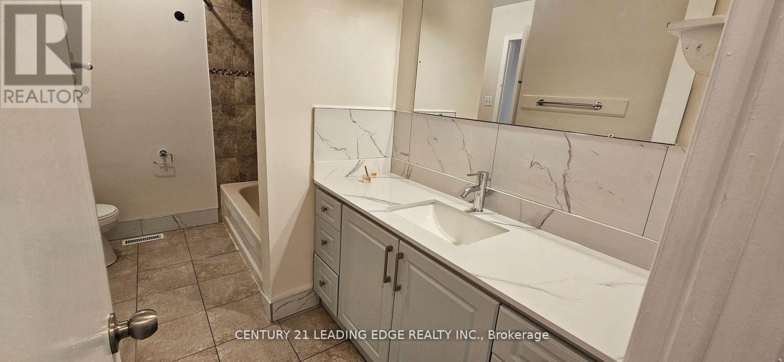 Upper - 39 Mallard Crescent, Brampton, Ontario  L6S 2T7 - Photo 25 - W12485784