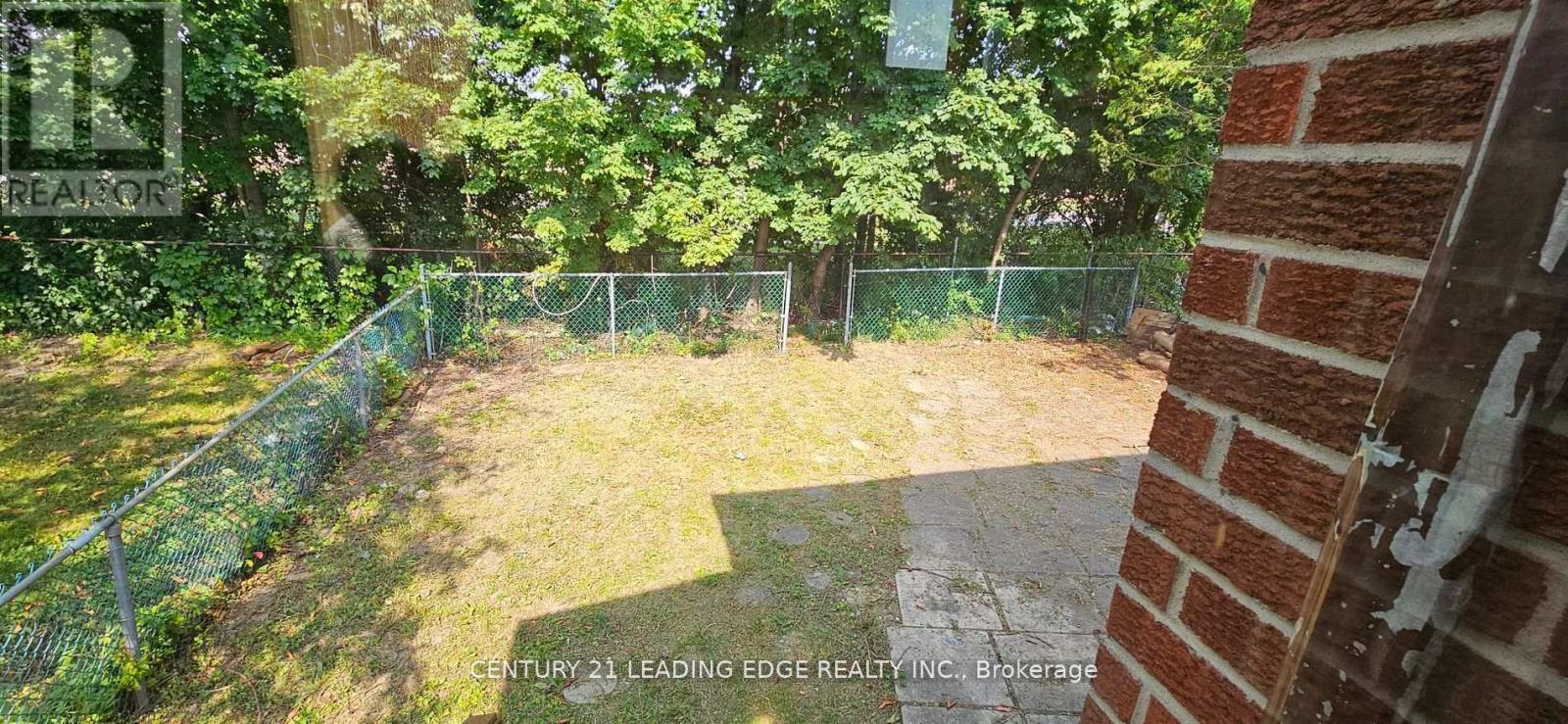 Upper - 39 Mallard Crescent, Brampton, Ontario  L6S 2T7 - Photo 27 - W12485784