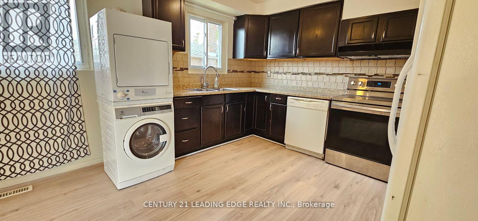 Upper - 39 Mallard Crescent, Brampton, Ontario  L6S 2T7 - Photo 9 - W12485784