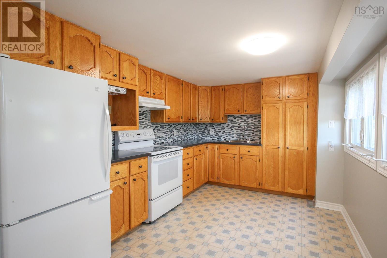 17600 & 17604 Highway 103, Italy Cross, Nova Scotia  B4V 0L1 - Photo 6 - 202526730