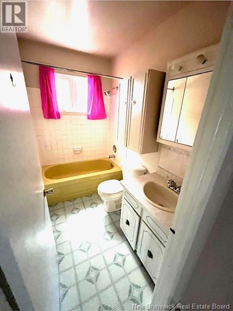14 Kennedy Street, Charlo, New Brunswick  E8E 2M2 - Photo 12 - NB124383