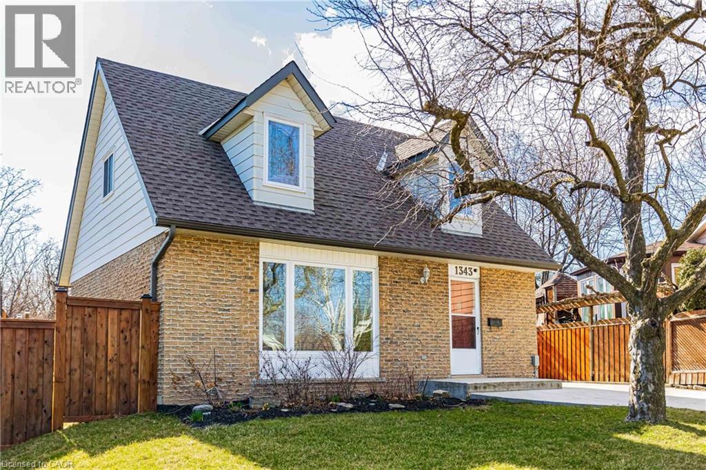 1343 JANINA Boulevard, Burlington, Ontario