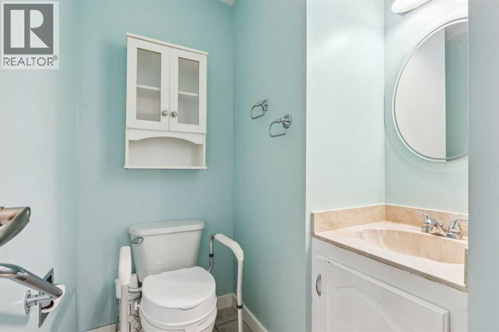 39, 11333 30 Street Sw, Calgary, Alberta  T2W 3Z6 - Photo 18 - A2255171