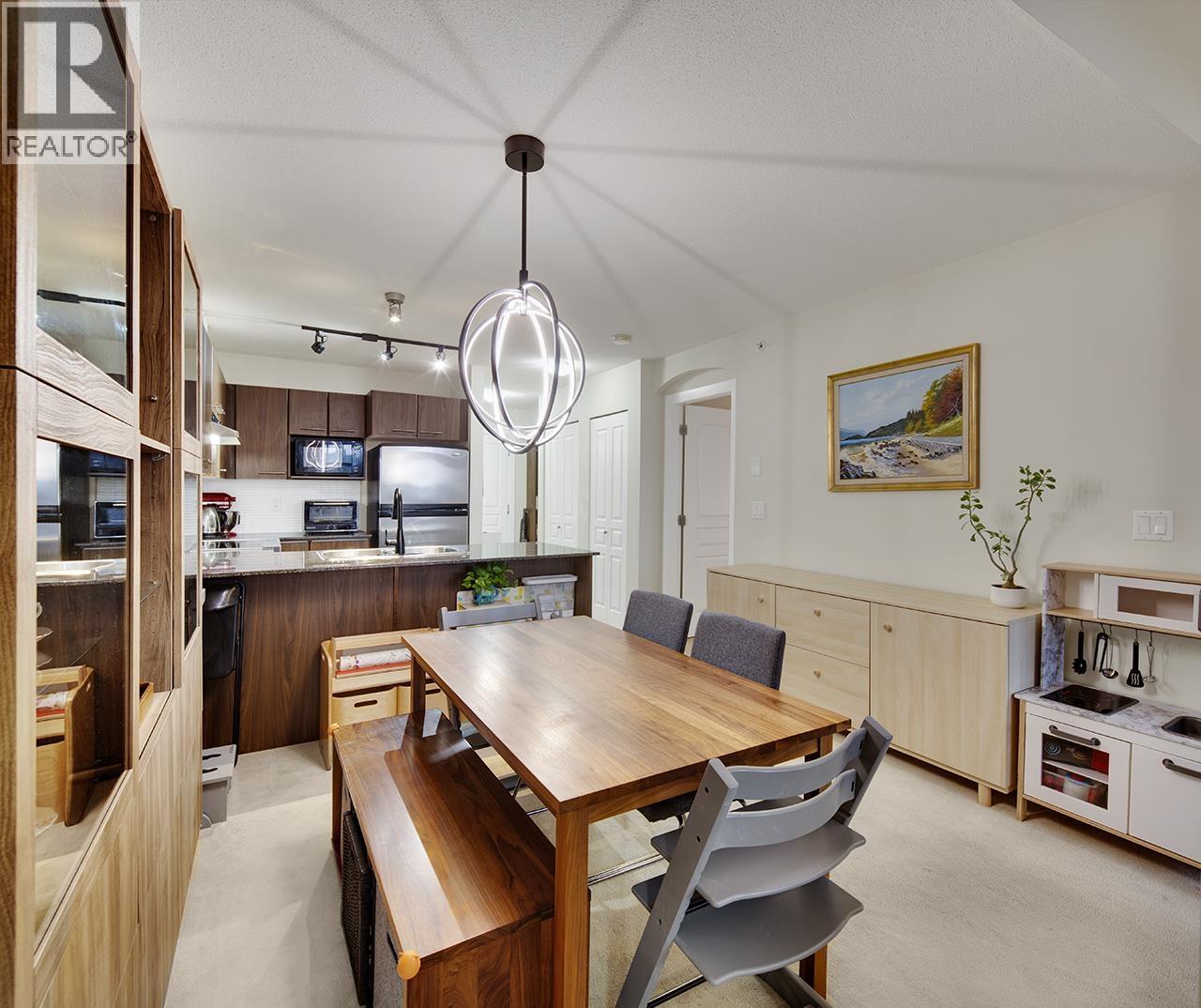 406 4728 Brentwood Drive, Burnaby, British Columbia  V5C 0G2 - Photo 5 - R3062413