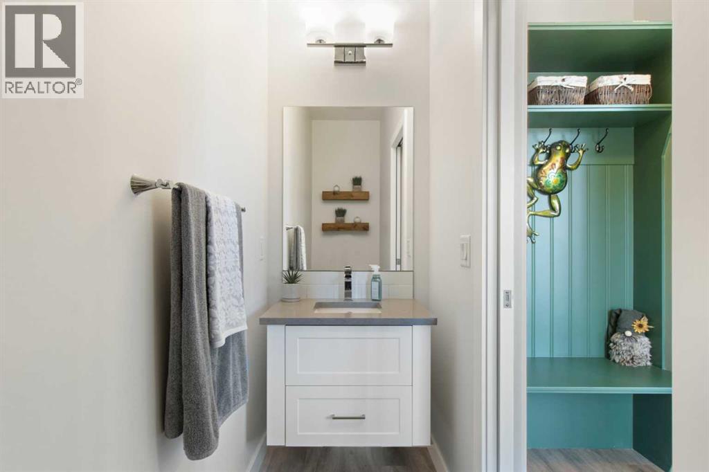 112 Fireside Crescent, Cochrane, Alberta  T4C 2A3 - Photo 3 - A2266771