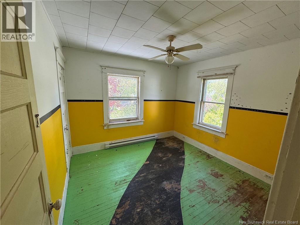 15 Elm Street, Mcadam, New Brunswick  E6J 1X5 - Photo 12 - NB129263