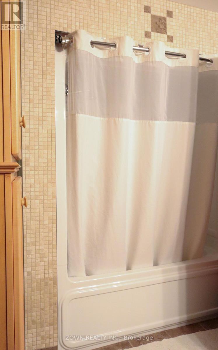 1433 Girard Drive, Lakeshore, Ontario  N8L 0R3 - Photo 8 - X12485649