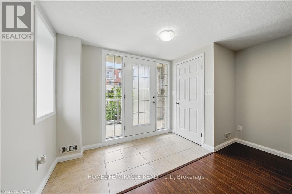 A - 31 Sienna Street, Kitchener, Ontario  N2R 0H8 - Photo 3 - X12485669