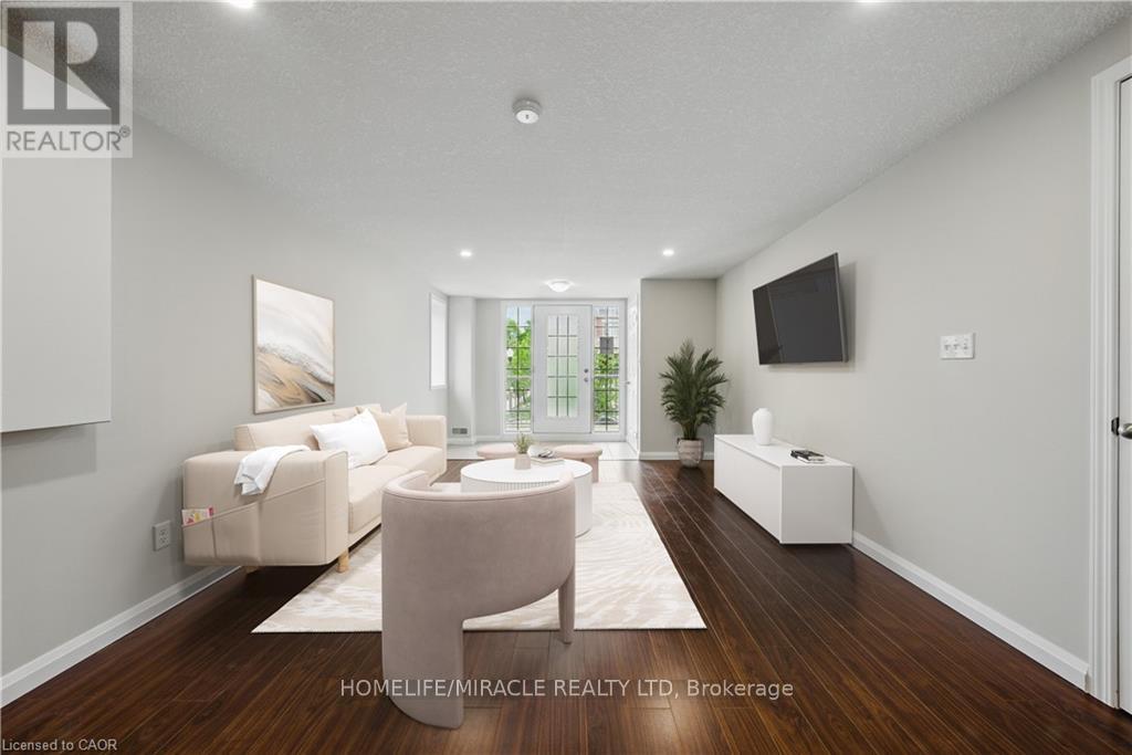 A - 31 Sienna Street, Kitchener, Ontario  N2R 0H8 - Photo 5 - X12485669