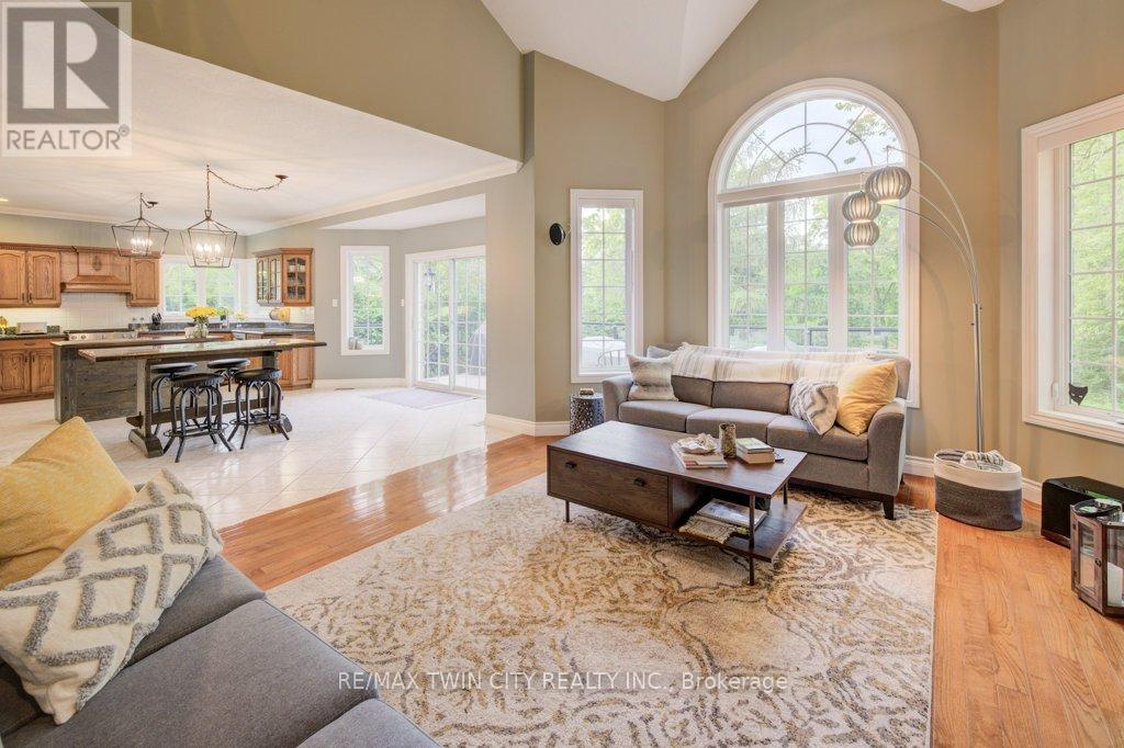 1525 Dickie Settlement Road, Cambridge, Ontario  N3H 4R8 - Photo 16 - X12485680