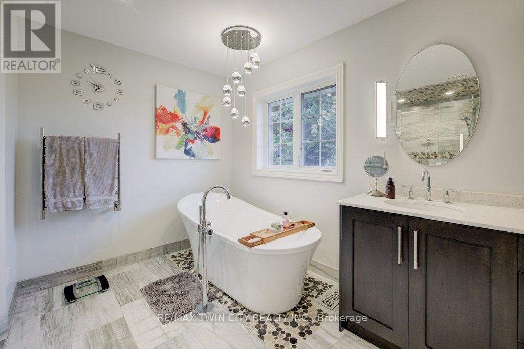 1525 Dickie Settlement Road, Cambridge, Ontario  N3H 4R8 - Photo 26 - X12485680