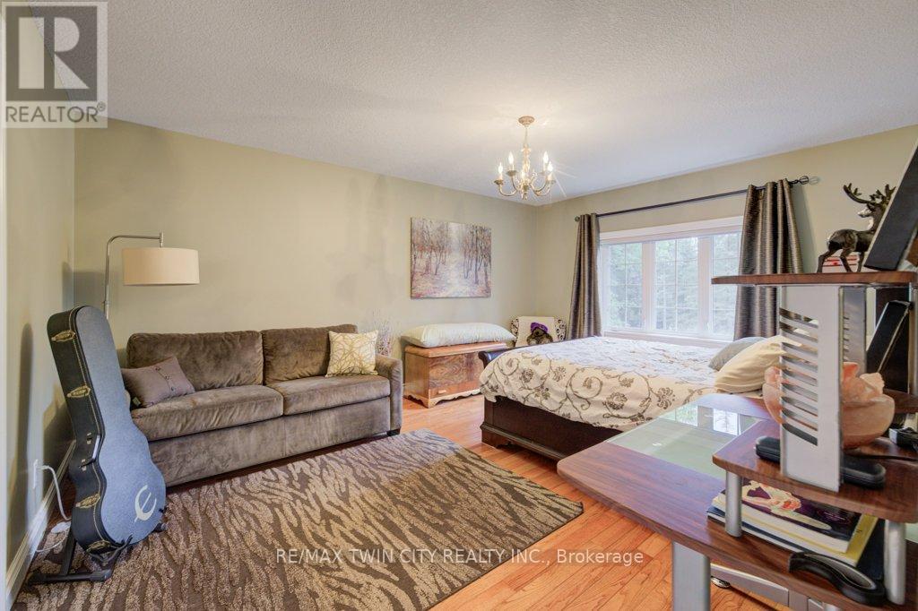 1525 Dickie Settlement Road, Cambridge, Ontario  N3H 4R8 - Photo 27 - X12485680