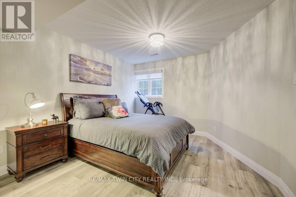 1525 Dickie Settlement Road, Cambridge, Ontario  N3H 4R8 - Photo 32 - X12485680