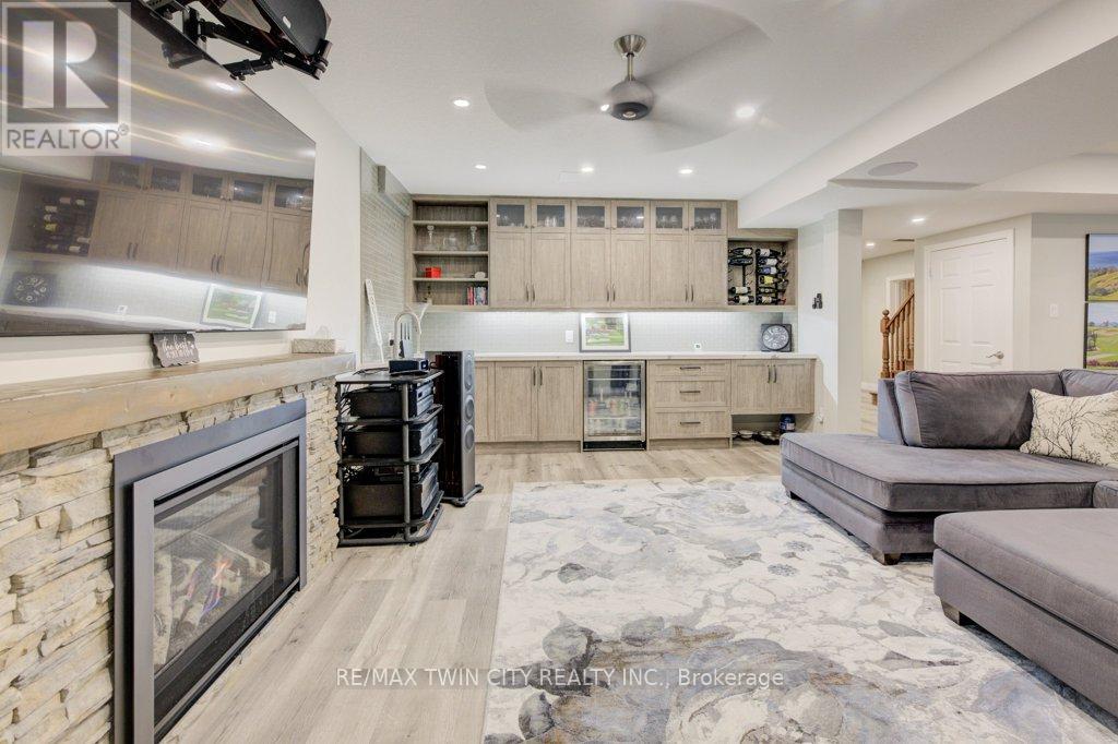 1525 Dickie Settlement Road, Cambridge, Ontario  N3H 4R8 - Photo 35 - X12485680