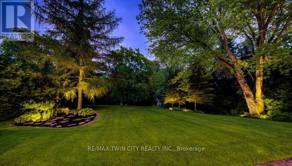 1525 Dickie Settlement Road, Cambridge, Ontario  N3H 4R8 - Photo 38 - X12485680