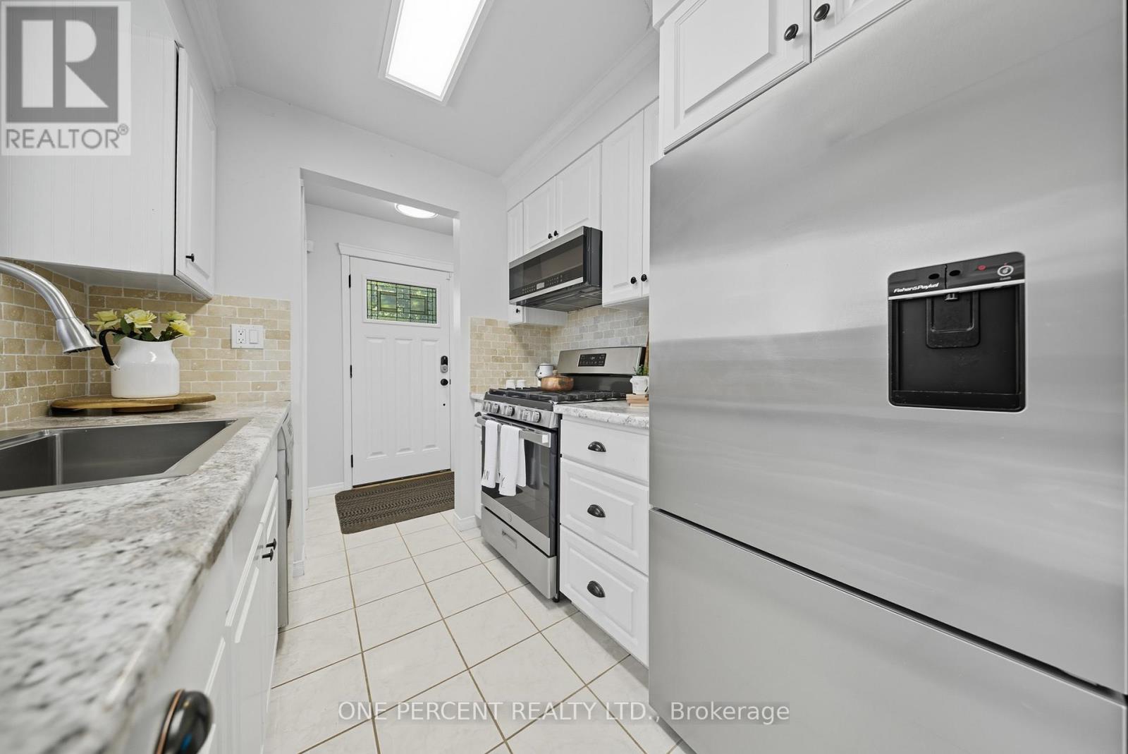 67 Louis Avenue, St. Catharines, Ontario  L2M 2N4 - Photo 9 - X12485714